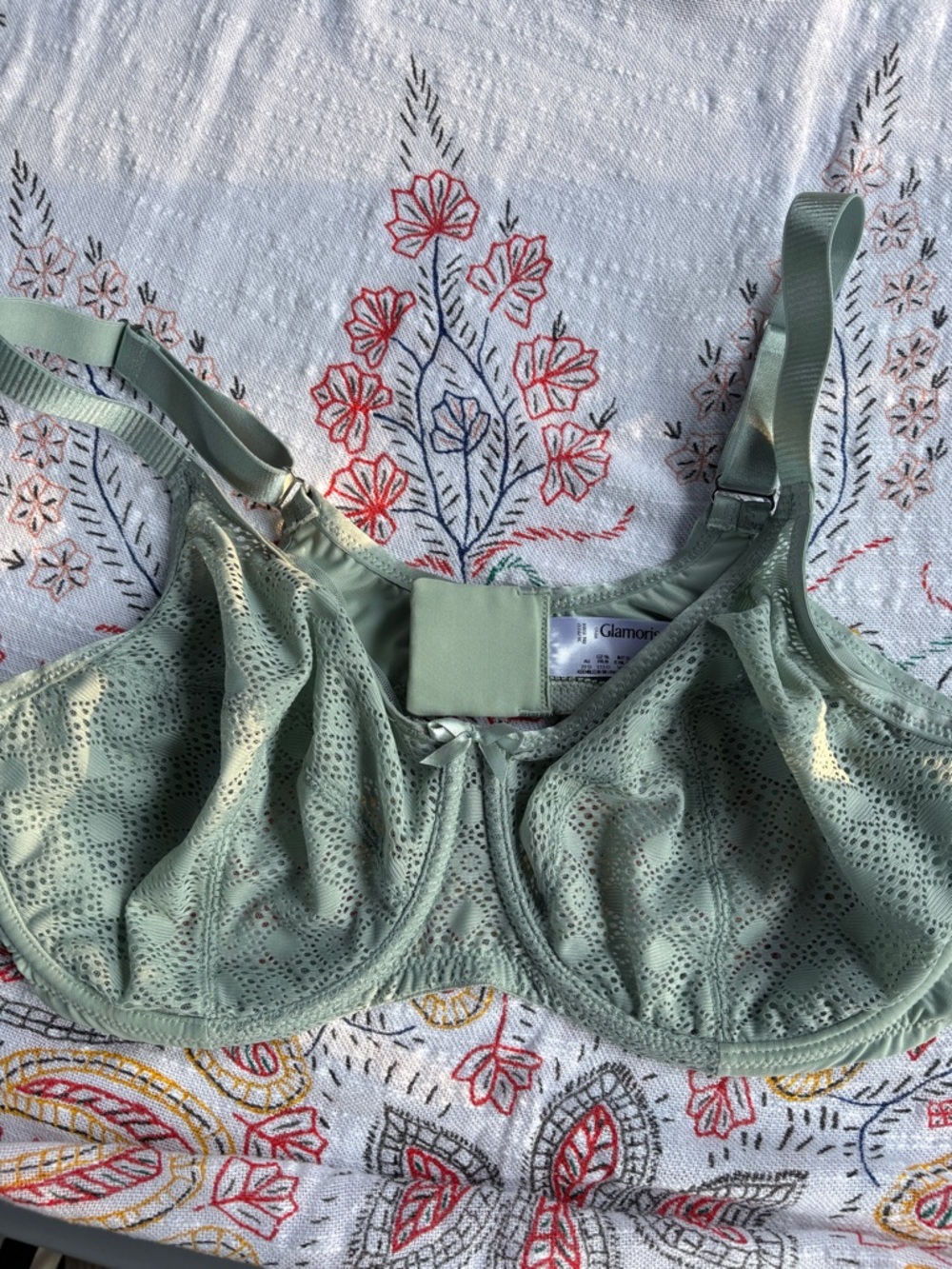 Glamorise Light Sage Green Eyelet Full Coverage Underwire Bra